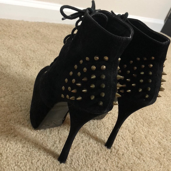 Black Studded Boss Platform Heels - Picture 4 of 4